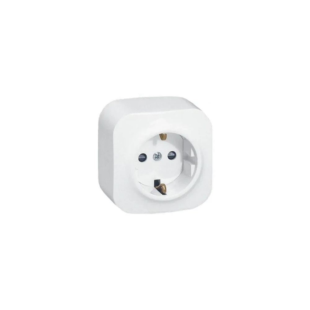 LEGRAND FORIX 2P+F FÖLDELT DUGALJ IP20 FEHÉR 16A 250V FALON KÍVÜLI
