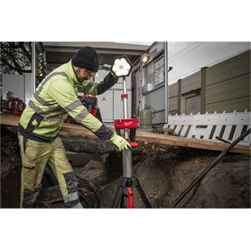 MILWAUKEE AKKUS LÁMPA M18SAL2-0 (4933492486)
