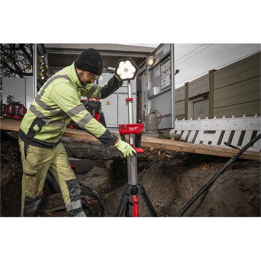 MILWAUKEE AKKUS LÁMPA M18SAL2-0 (4933492486)