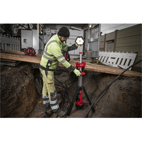 MILWAUKEE AKKUS LÁMPA M18SAL2-0 (4933492486)