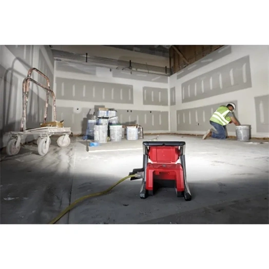 MILWAUKEE M18 NAGY TELJESÍTMÉNYŰ TÉRMEGVILÁGÍTÓ LÁMPA M18 HOAL-0 (4933478118)