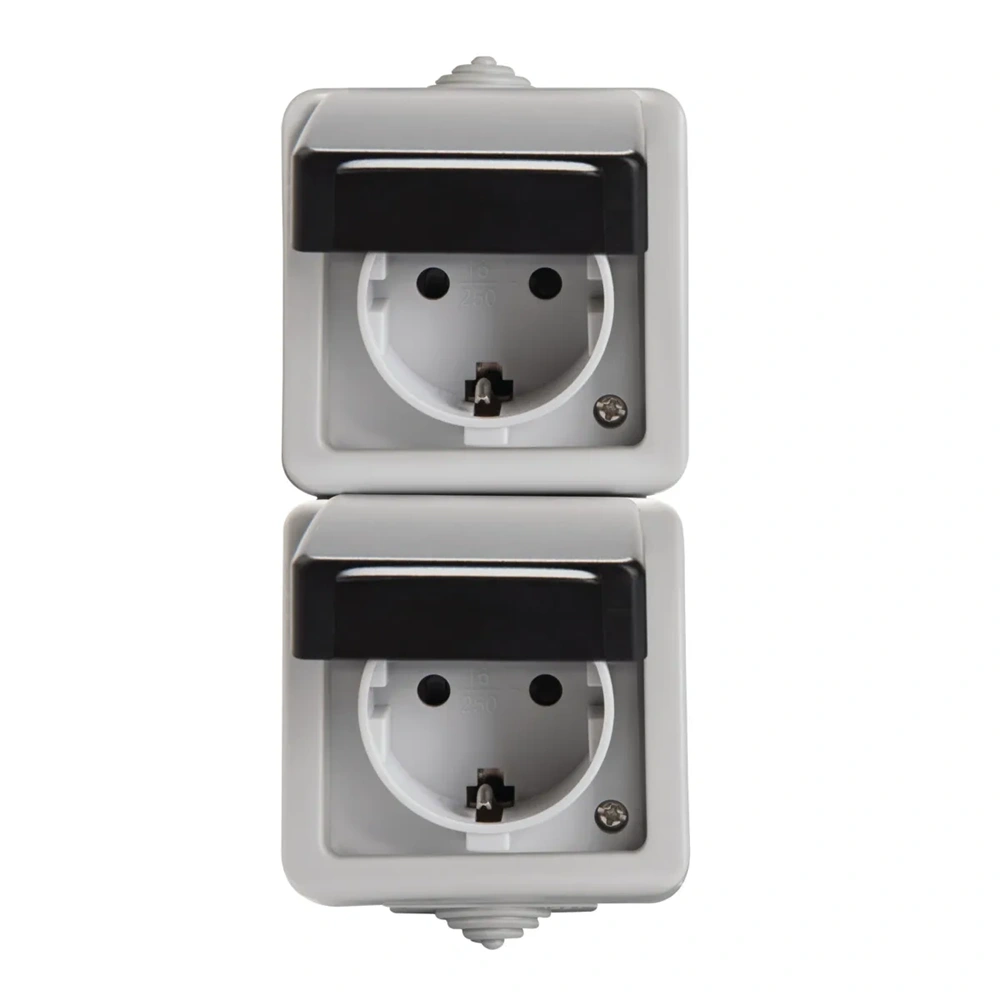 KANLUX TEKNO 05-2228-143 FEK FÜGGŐLEG 27134 DUPLA DUGALJ,GYEREKVÉD.IP54 (27134)