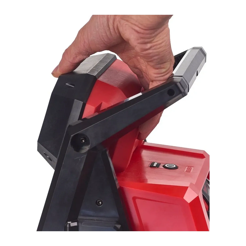MILWAUKEE M18 NAGY TELJESÍTMÉNYŰ TÉRMEGVILÁGÍTÓ LÁMPA M18 HOAL-0 (4933478118)